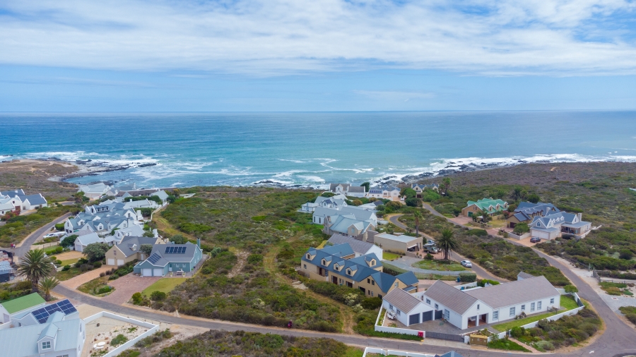 7 Bedroom Property for Sale in Grotto Bay Western Cape